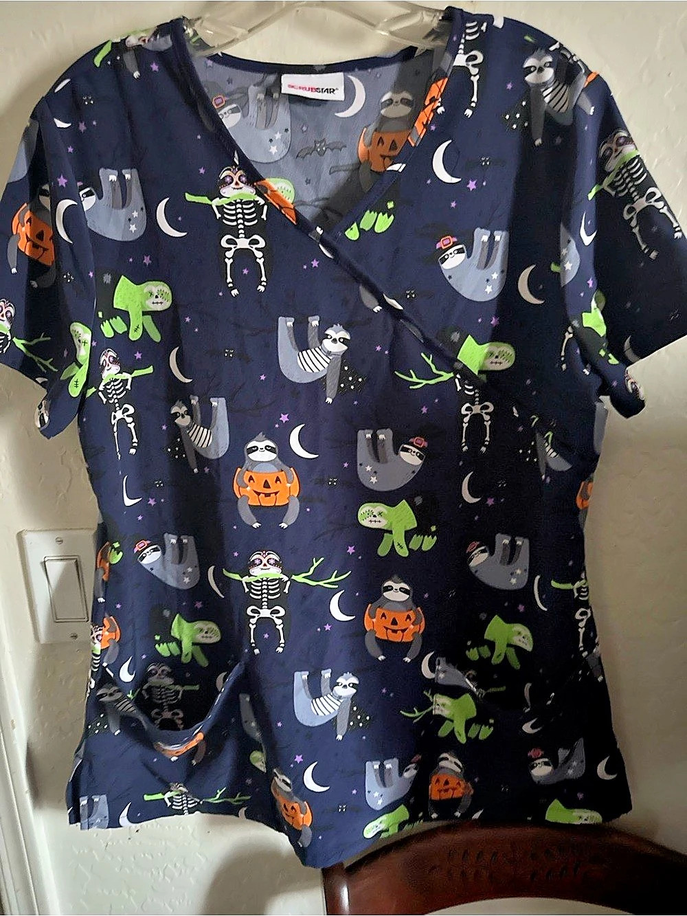 WonderWink Short Sleeve Printed Scrub Top